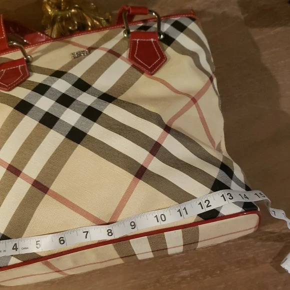NEW! Plaid Tote Bag with Authentic Burberry Scarf & Umbrella - Picture 8 of 11